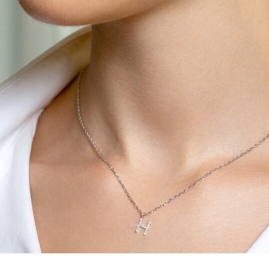 Classic necklaces