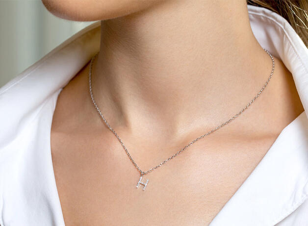 Classic Necklaces - Pendants and Chains