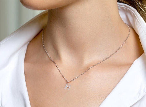 Classic Necklaces - Pendants and Chains