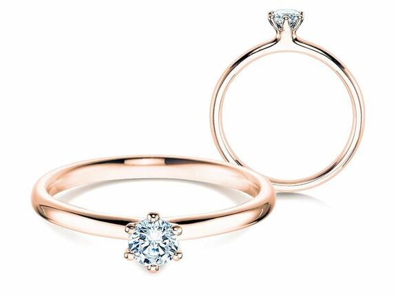 Engagement rings in rosé gold with diamond