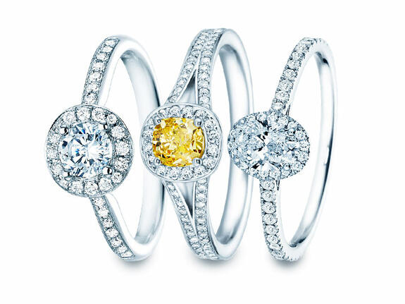 Halo-rings with diamond and sparkling Pavé