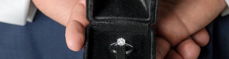 Buy bestseller engagement rings online