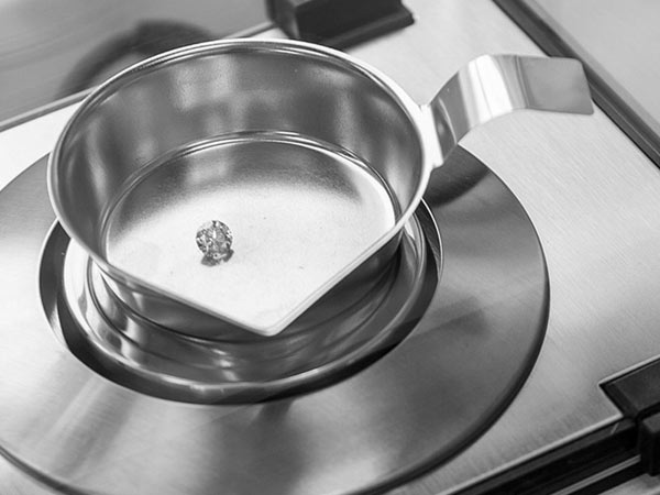 Manufactory diamond scales