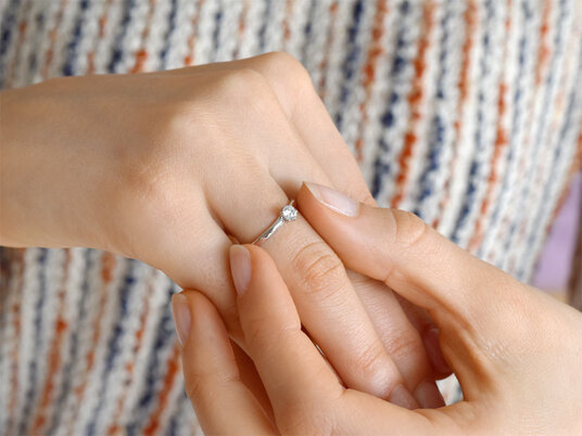 Engagement ring Melody in 9K white gold with diamond 0.25ct