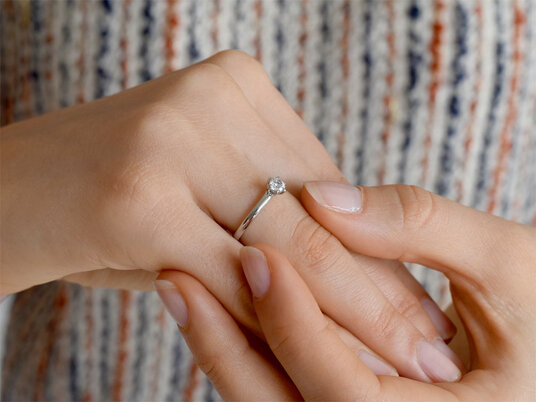 Engagement ring Melody in platinum 950/- with lab-grown diamond 0.50ct E/VS