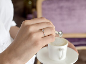 Engagement ring Spirit in 18K white gold with diamond 0.25ct H/SI