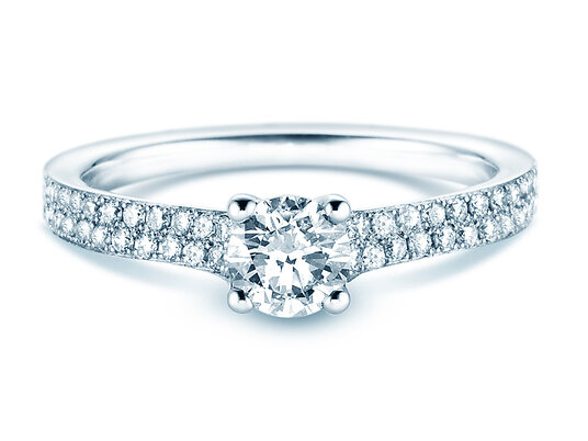Engagement ring Claire
