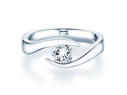 Engagement ring Twist in 9K white gold with diamond 0.75ct H/SI