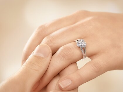 Engagement ring Flame in 18K white gold with diamonds 1.54ct G/SI