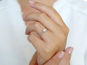 Engagement ring Classic Beads in 9K white gold with lab-grown diamond 0.50ct E/VS