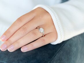Engagement ring Touch in 9K white gold with lab-grown diamond 1.00ct E/VS