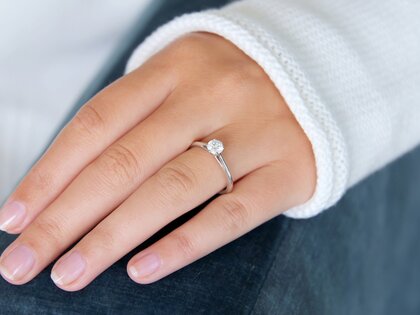 Engagement ring Heaven 6 in 14K white gold with lab-grown diamond 0.50ct E/VS