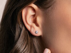 Ear studs Classic in 9K yellow gold with diamonds 2.00ct G/SI