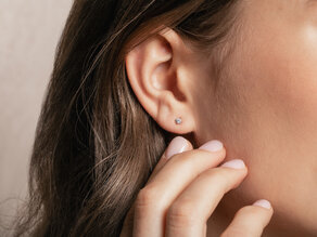 Ear studs Modern in 14K white gold with diamonds 0.10ct G/SI
