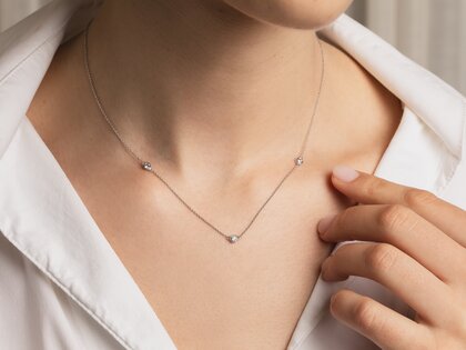 Collier Leon