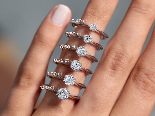 Engagement ring The One