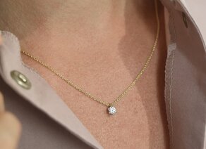Pendant Classic Lab-grown diamond in 14K yellow gold with lab-grown diamond 0.25ct E/VS