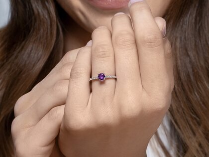 Birthstone Ring Birthstone ring Pure Colour May in 9K white gold with emerald 0.50ct and diamonds 0.26ct