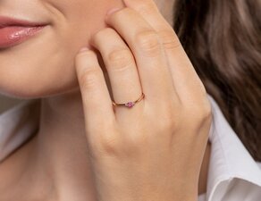 Birthstone ring Vivid Petite October in 14K yellow gold with pink tourmaline 0.09ct and diamonds 0.02ct