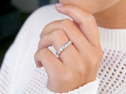 Engagement ring Balance in 14K white gold with diamonds 1.30ct G/SI