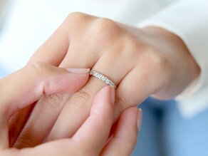 Engagement ring Balance in 14K white gold with diamonds 0.75ct G/SI