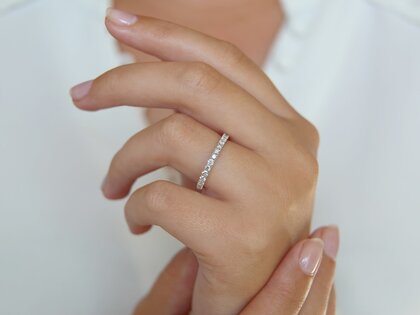 Engagement ring Dusk in 14K white gold with lab-grown diamonds 0.55ct E/VS