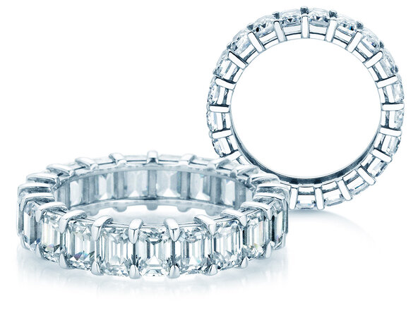 Engagement ring Emerald Cut Eternity in 9K white gold with lab-grown diamonds 2.00ct E/VS