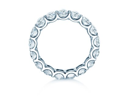 Engagement ring Oval Cut Infinity in 14K white gold with lab-grown diamonds 1.84ct E/VS