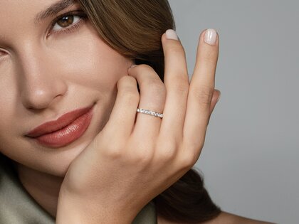 Engagement ring Wave in 14K white gold with diamonds 0.57ct G/SI