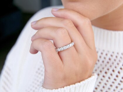 Engagement ring Wave in 14K white gold with diamonds 1.30ct G/SI