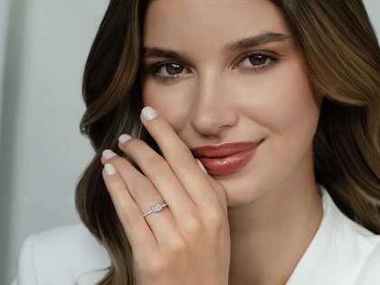 Engagement ring Emerald-Cut in 14K white gold with diamonds 0.46ct G/VS