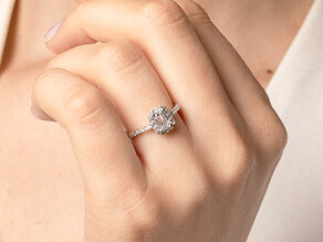 Engagement ring Emerald Halo Pavé in 14K white gold with diamonds 1.08ct G/VS