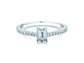 Engagement ring Emerald Pavé in platinum