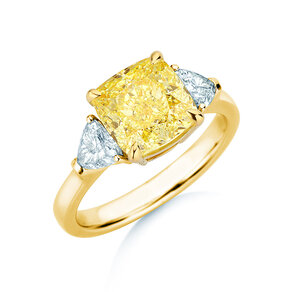 Engagement ring Fancy Yellow Trillion Radiance in 14K yellow gold with diamonds 4.20ct G/SI