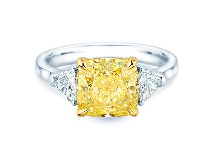 Engagement ring Fancy Yellow Trillion Radiance in 9K white gold with diamonds 4.20ct G/SI