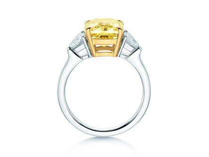 Engagement ring Fancy Yellow Trillion Radiance in 9K white gold with diamonds 4.20ct G/SI