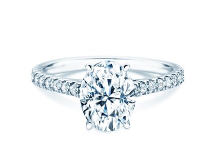 Engagement ring Oval Hidden Halo Pavé in 14K white gold with lab-grown diamonds 0.50ct E/VS
