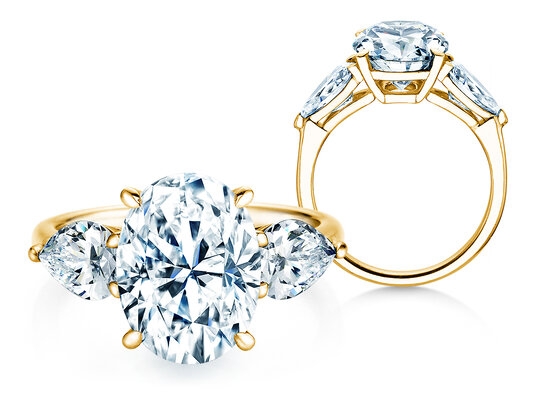 Engagement ring Oval Pear Cut in 9K yellow gold with lab-grown diamonds 0.49ct E/VS