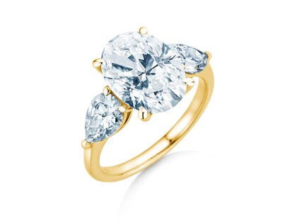 Engagement ring Oval Pear Cut in 9K yellow gold with lab-grown diamonds 0.49ct E/VS