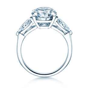 Engagement ring Oval Pear Cut in 14K white gold with lab-grown diamonds 0.82ct E/VS