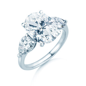 Engagement ring Oval Pear Cut in 14K white gold with lab-grown diamonds 0.82ct E/VS