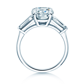 Engagement ring Oval Tapered Baguette in 14K white gold with lab-grown diamonds 0.41ct E/VS