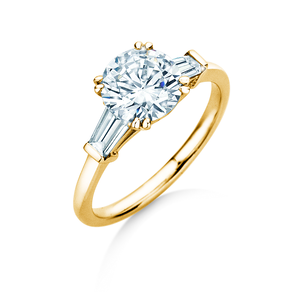 Engagement ring Brilliant Tapered Baguette  in 9K yellow gold with lab-grown diamonds 0.41ct E/VS