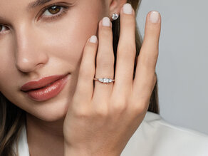 Engagement ring Vivid Asscher in 14K white gold with diamonds 0.53ct G/SI