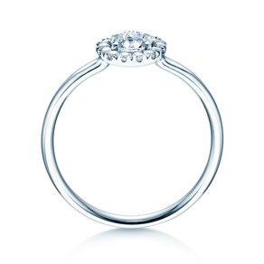 Engagement ring Flower