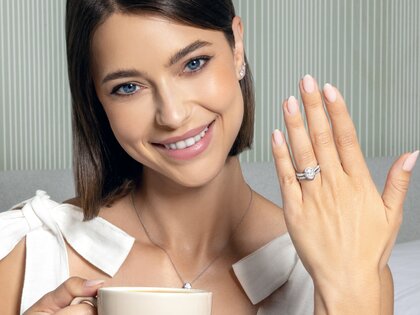 Engagement ring Pure Emotion in 9K yellow gold with diamonds 0.61ct G/SI