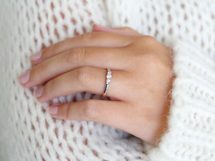 Engagement ring 3 Stones in white gold