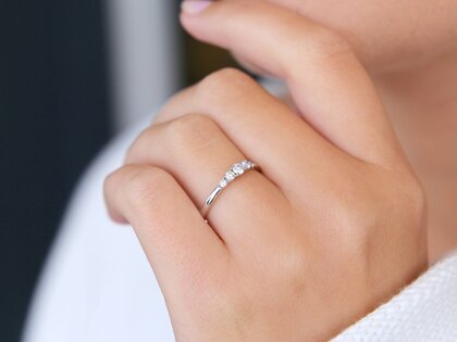 Engagement ring 5 Diamonds in 18K white gold with diamonds 0.25ct G/SI
