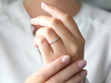 Engagement ring 5 Diamonds in platinum