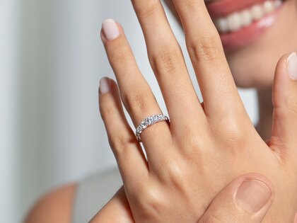 Engagement ring 9 Diamonds in 9K white gold with diamonds 1.00ct G/SI